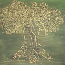 Pintura sobre seda con la imagen de un olivo milenario dibujado en línea con oro simbolizando eñ aceite dorado y fondo verde oliva como las aceitunas.